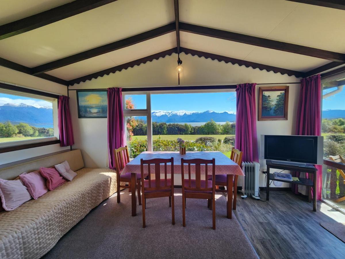 Manapouri Holiday Park Екстериор снимка
