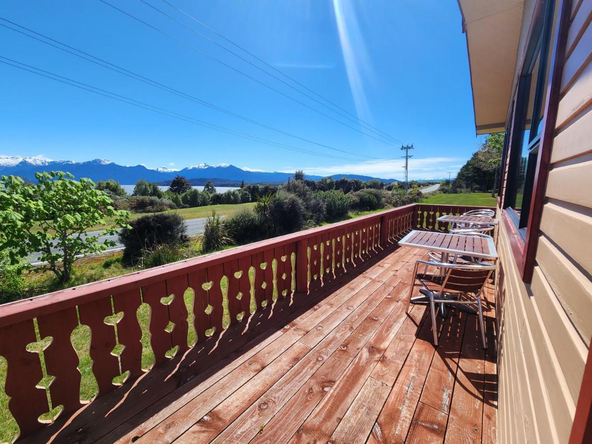 Manapouri Holiday Park Екстериор снимка