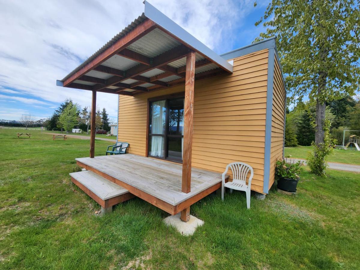 Manapouri Holiday Park Екстериор снимка